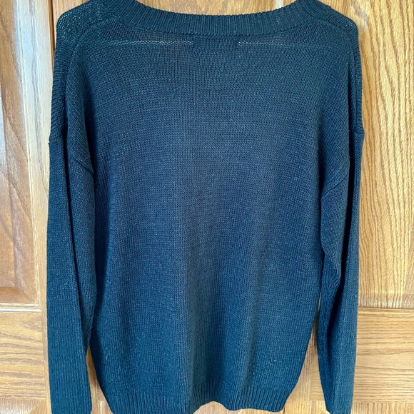 Sweater and crop sweatshirt - Picture 3 of 8